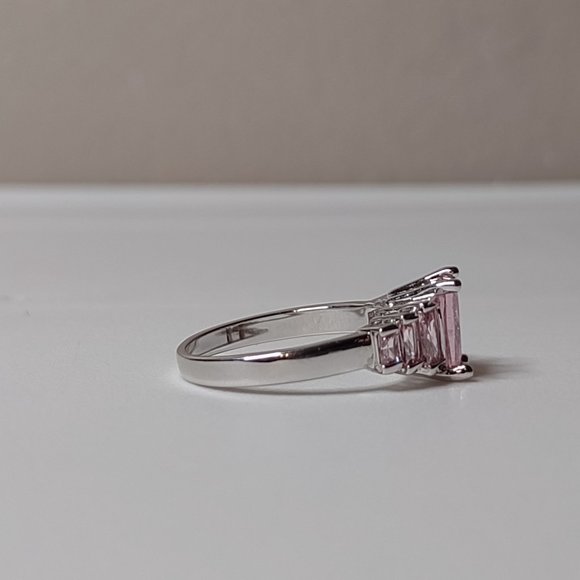 Very Pretty Pink And Silver Tone Ring Size 8.75 - Picture 5 of 10